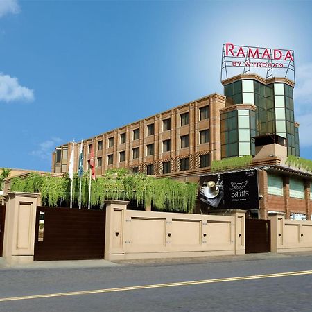 Ramada by Wyndham Multan Hotel Bagian luar foto