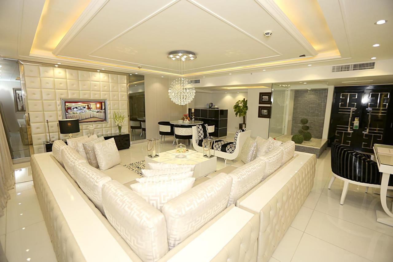 Ramada by Wyndham Multan Hotel Bagian luar foto