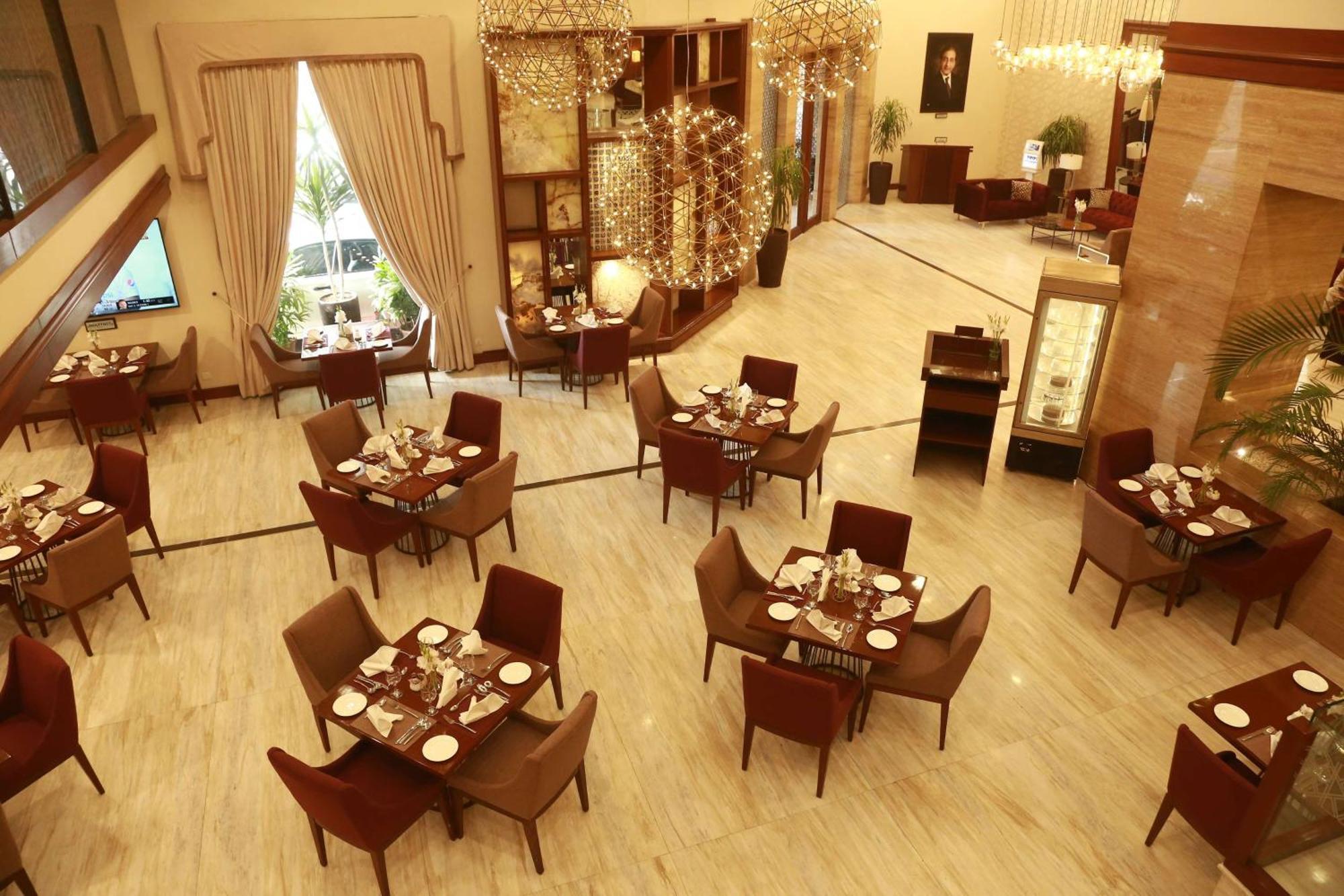 Ramada by Wyndham Multan Hotel Bagian luar foto