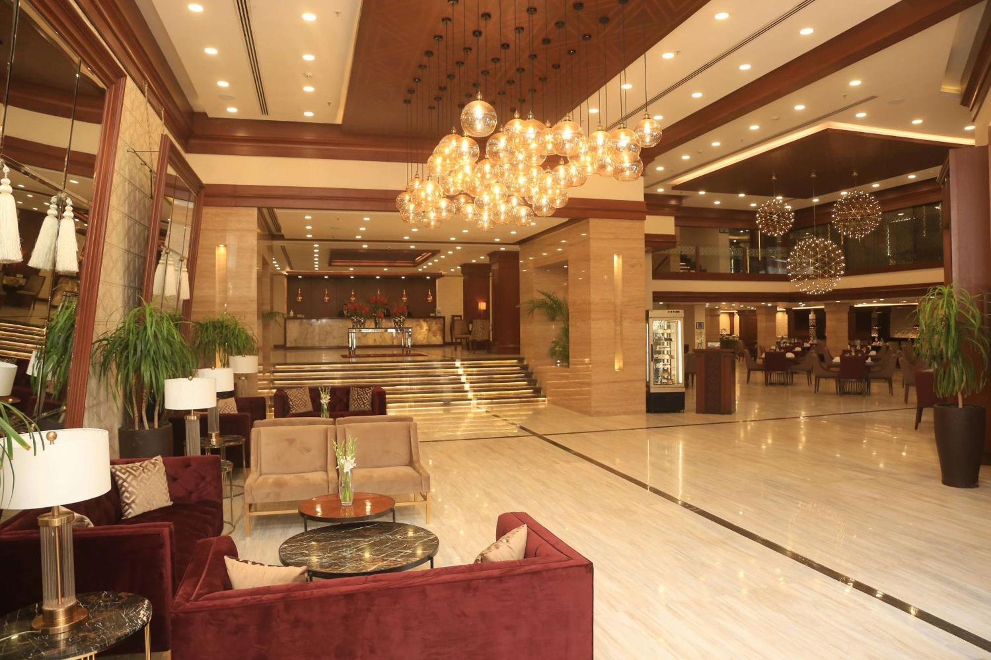 Ramada by Wyndham Multan Hotel Bagian luar foto